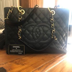 Chanel Caviar Grand Shopping Tote